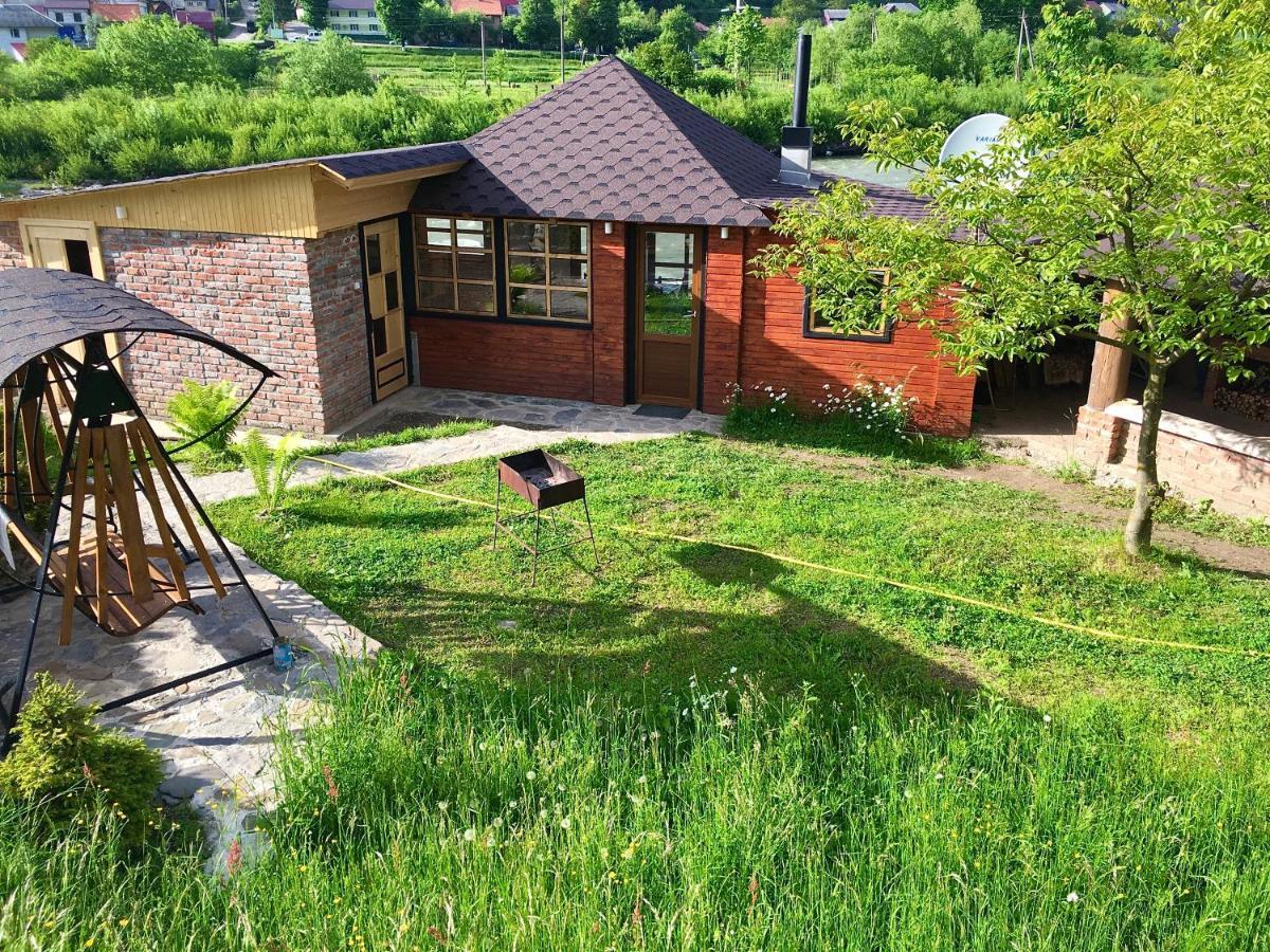 Vip-Domyk Rachiv Exteriör bild