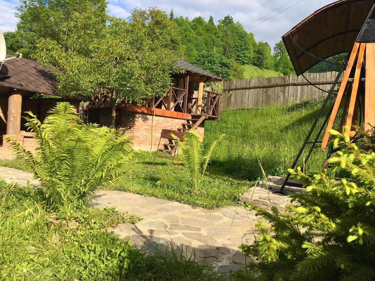 Vip-Domyk Rachiv Exteriör bild