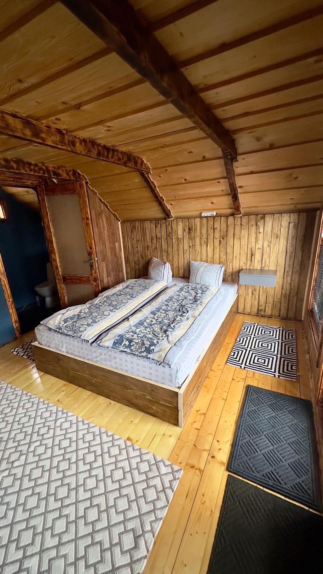 Vip-Domyk Rachiv Exteriör bild