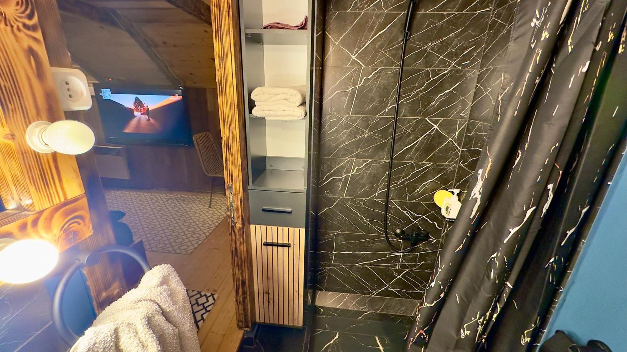 Vip-Domyk Rachiv Exteriör bild